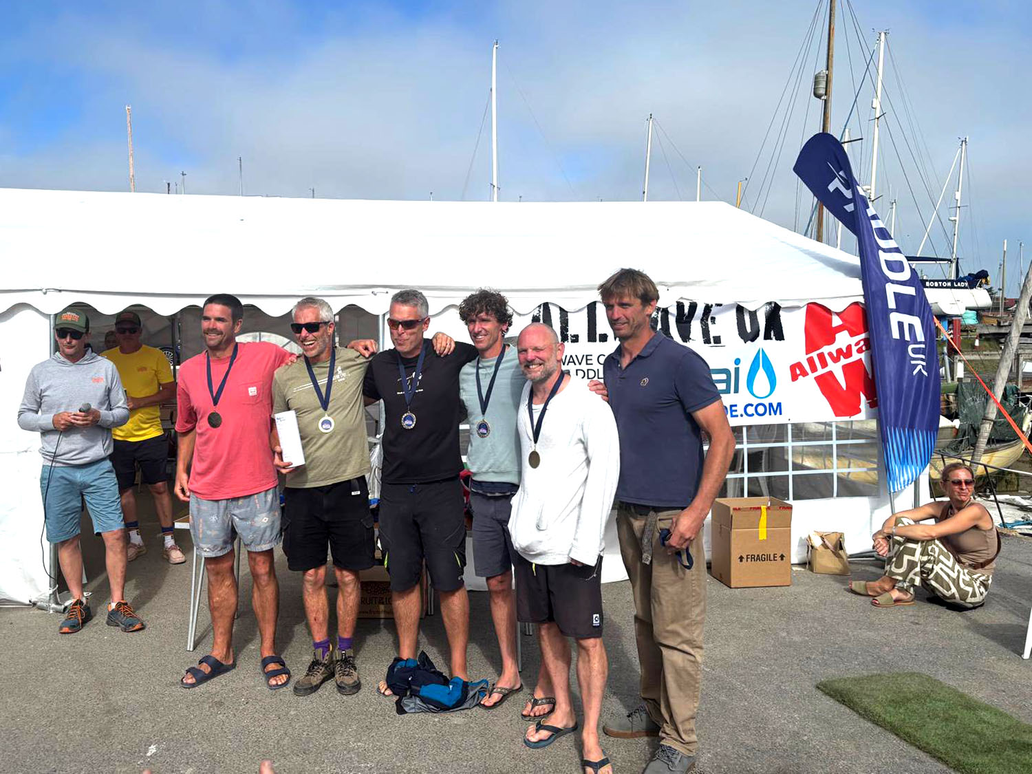 OCEAN SPORTS Mens Medal
